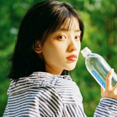 男朋友加闺蜜微信