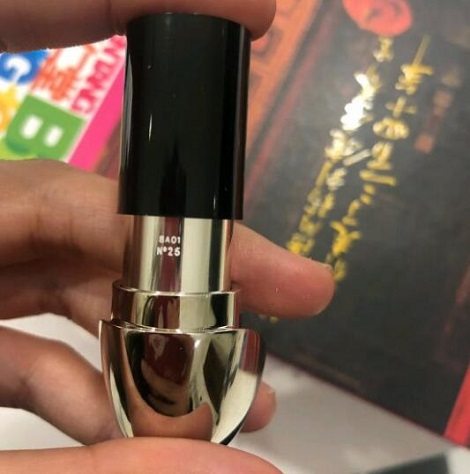 娇兰宝石口红色号在哪里看