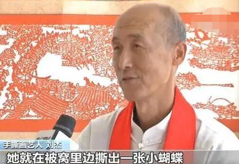 老人撕出11米清明上河图