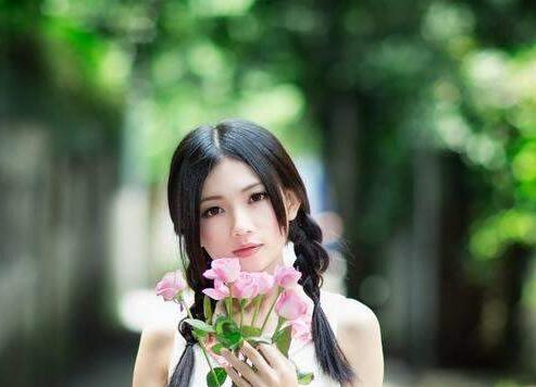 女人喜欢你的五种眼神