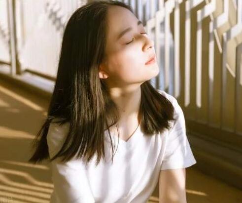 判断一个女生对你有感觉