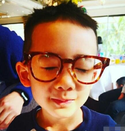 jasper为什么要有墨镜特效