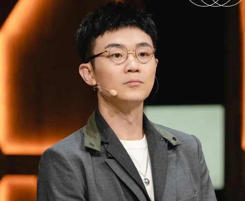 演员请就位为什么请大鹏当主持人