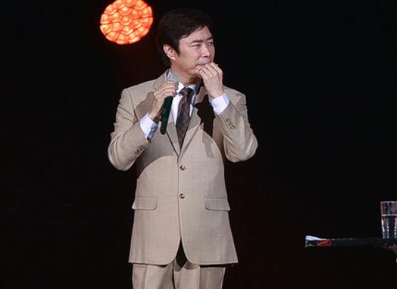 张菲和费玉清什么关系