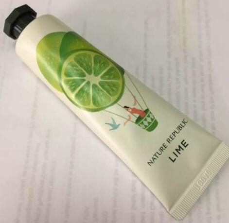 护手霜晚上可以擦吗