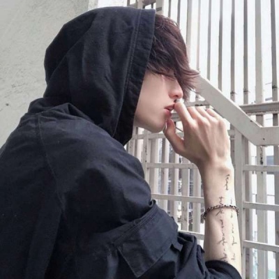 异地恋谁去找谁比较好