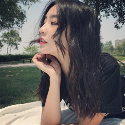 恋爱中女生总是患得患失