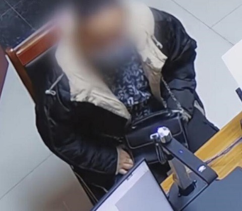 女子分手后举报前男友偷闺蜜金饰