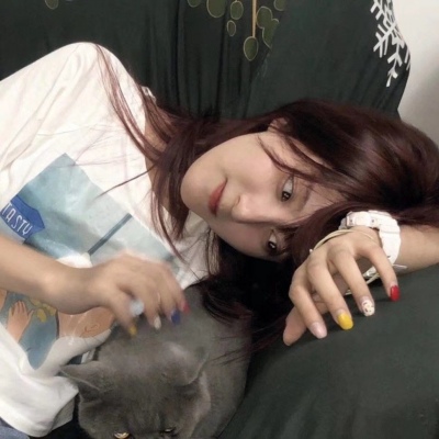 和女友约会她总带着闺蜜