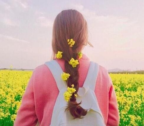和高中女同学共事的经历