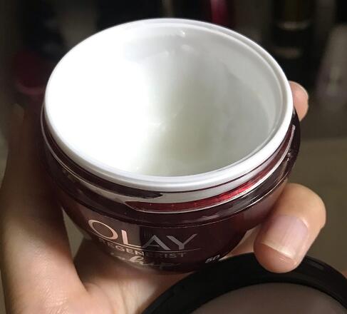 玉兰油空气霜怎么打开