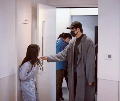 阳光之下柯滢被那个了吗