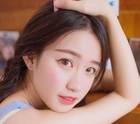 暗恋你的女生吃醋表现