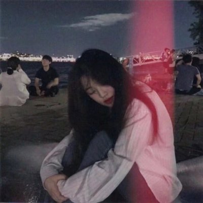老公联系前女友正常吗