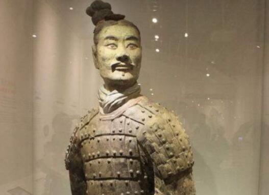 兵马俑绿脸佣之谜