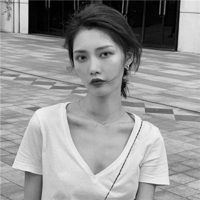 共同好友老在面前提起前男友