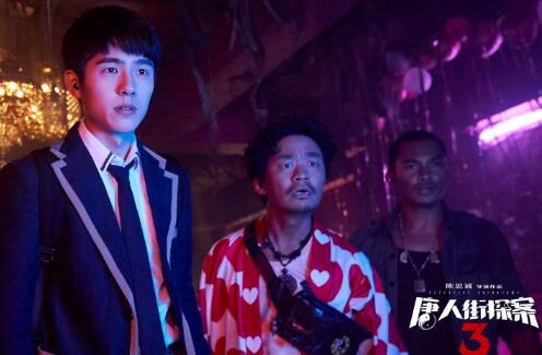 陈思诚成首位百亿票房导演