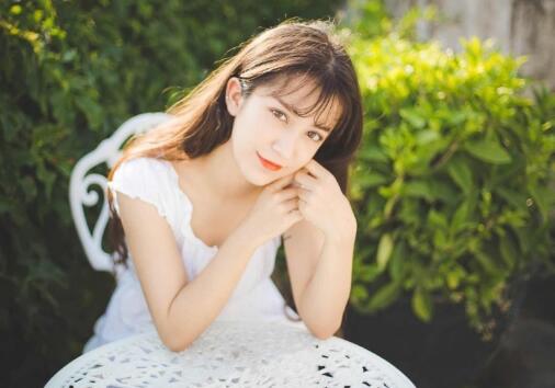 男生接吻伸舌头是真爱吗