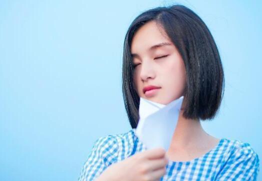 男生亲你脖子是什么意思