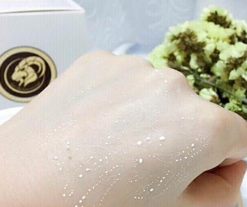 爆奶霜可以擦来睡觉吗