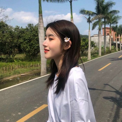 男朋友抖音关注了好多性感的美女