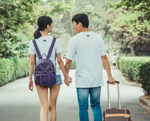 前任默默关注但不联系