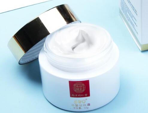 祛斑霜和水乳的正确使用顺序