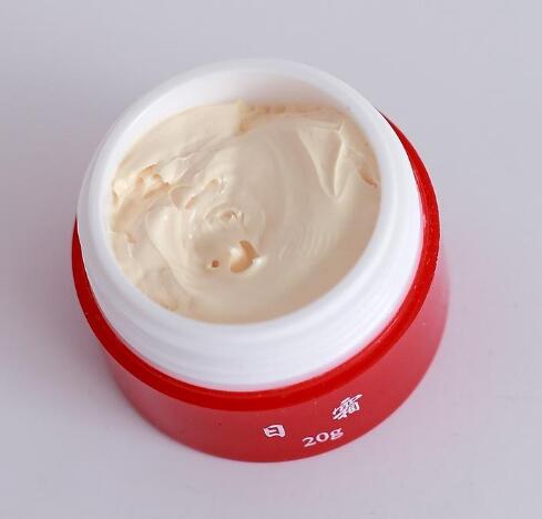 祛斑霜和水乳的正确使用顺序