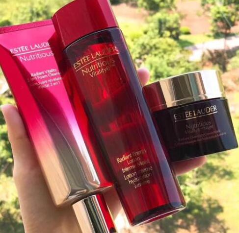 雅诗兰黛三件套使用顺序