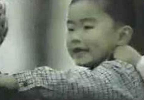 广九铁路广告小孩真相